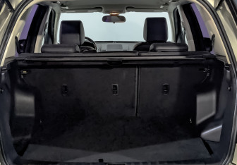 Подержанный автомобиль Land Rover Freelander 2010 года (10 фото)