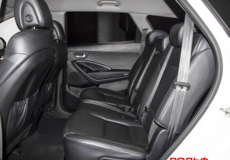 Подержанный автомобиль Hyundai Santa Fe 2014 года (10 фото)