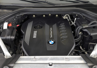 Подержанный автомобиль BMW X4 2019 года (9 фото)