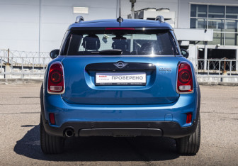 Подержанный автомобиль MINI Countryman 2019 года (6 фото)