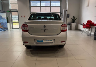 Подержанный автомобиль Renault Logan Sedan 2014 года (5 фото)