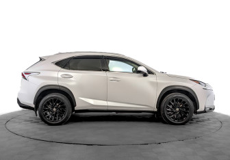 Подержанный автомобиль Lexus NX 2016 года (4 фото)