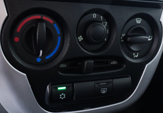 Подержанный автомобиль LADA (ВАЗ) Granta Sedan 2012 года (13 фото)