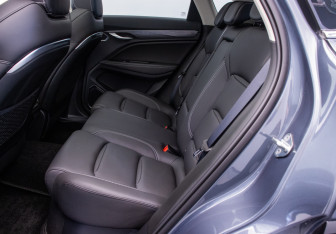 Подержанный автомобиль Geely Tugella 2023 года (11 фото)