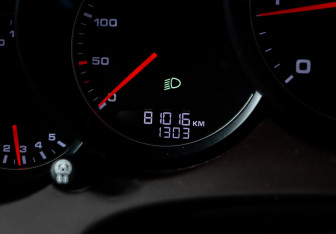 Подержанный автомобиль Porsche Cayenne 2015 года (11 фото)