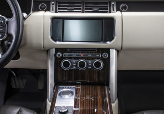 Подержанный автомобиль Land Rover Range Rover 2016 года (15 фото)