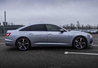 Подержанный автомобиль Audi A6 Sedan 2019 года (5 фото)