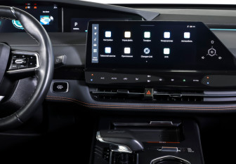 Подержанный автомобиль Changan UNI-K 2022 года (14 фото)