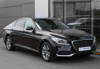 Подержанный автомобиль Genesis G80 2017 года (3 фото)
