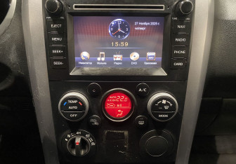 Подержанный автомобиль Suzuki Grand Vitara 2011 года (15 фото)