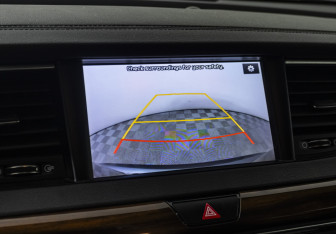 Подержанный автомобиль Kia K7 2017 года (17 фото)