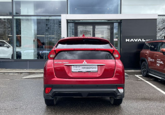Подержанный автомобиль Mitsubishi Eclipse Cross 2019 года (6 фото)