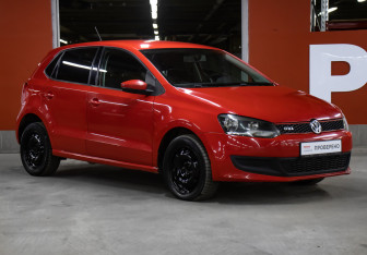 Подержанный автомобиль Volkswagen Polo Hatchback 2011 года (3 фото)