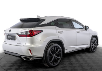 Подержанный автомобиль Lexus RX 2018 года (5 фото)