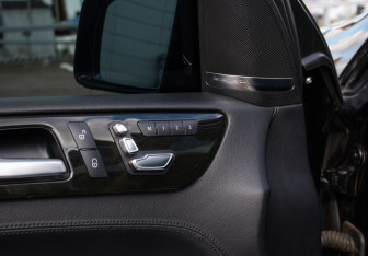 Подержанный автомобиль Mercedes-Benz GLE 2018 года (15 фото)