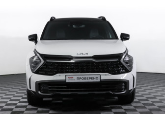 Подержанный автомобиль Kia Sportage 2023 года (2 фото)