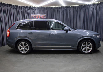 Подержанный автомобиль Volvo XC90 2020 года (4 фото)