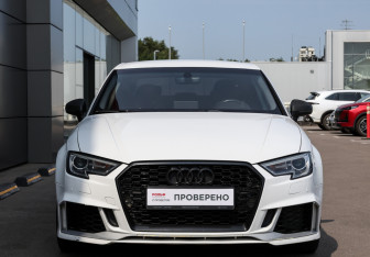 Подержанный автомобиль Audi A3 Sedan 2018 года (2 фото)