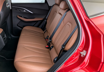 Подержанный автомобиль Omoda C5 2024 года (12 фото)