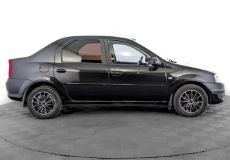 Подержанный автомобиль Renault Logan Sedan 2013 года (4 фото)