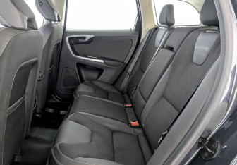 Подержанный автомобиль Volvo XC60 2012 года (12 фото)