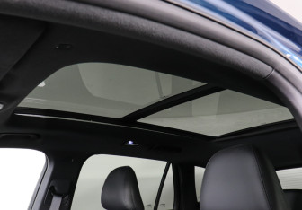 Подержанный автомобиль Geely Monjaro 2023 года (12 фото)