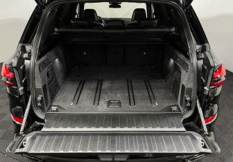Новый BMW X5 2025 (9 фото)