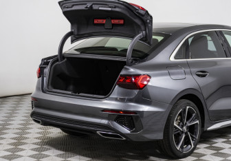 Подержанный автомобиль Audi A3 Sedan 2021 года (19 фото)