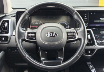 Подержанный автомобиль Kia Sorento 2020 года (16 фото)