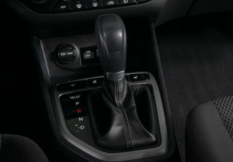 Подержанный автомобиль Hyundai Creta 2017 года (10 фото)