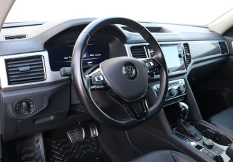Подержанный автомобиль Volkswagen Teramont 2018 года (15 фото)