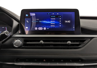 Подержанный автомобиль Chery Tiggo 8 2023 года (17 фото)