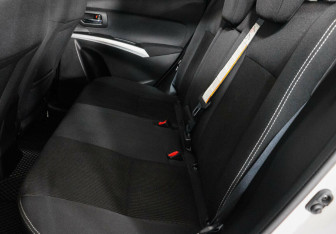 Подержанный автомобиль Suzuki SX4 Hatchback 2016 года (8 фото)