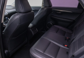 Подержанный автомобиль Lexus NX 2015 года (11 фото)