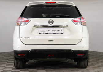 Подержанный автомобиль Nissan X-Trail 2017 года (6 фото)