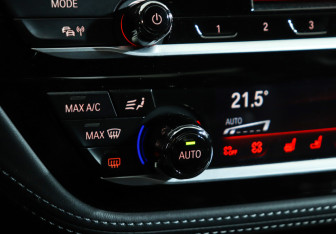 Подержанный автомобиль BMW M5 Sedan 2018 года (22 фото)