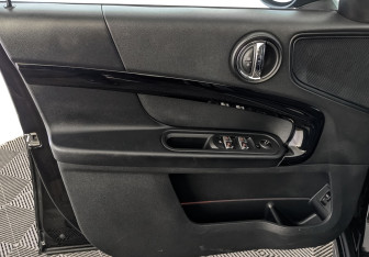 Подержанный автомобиль MINI Countryman 2019 года (19 фото)