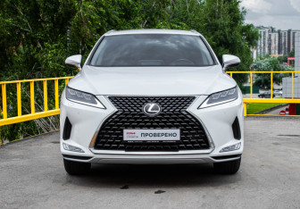 Подержанный автомобиль Lexus RX 2020 года (2 фото)