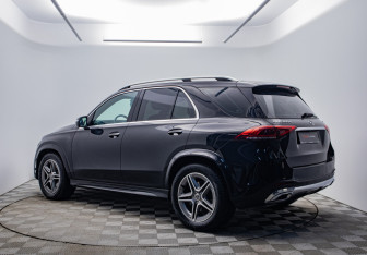 Подержанный автомобиль Mercedes-Benz GLE 2019 года (3 фото)