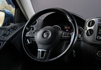 Подержанный автомобиль Volkswagen Tiguan 2012 года (11 фото)