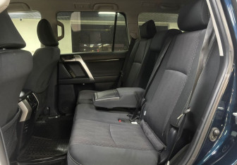 Подержанный автомобиль Toyota Land Cruiser Prado 2020 года (24 фото)