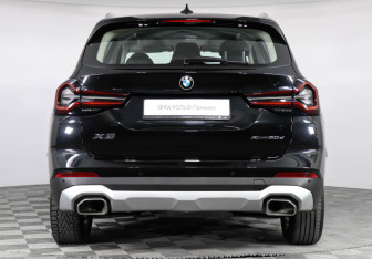 Подержанный автомобиль BMW X3 2021 года (4 фото)