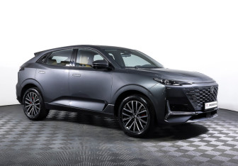 Подержанный автомобиль Changan UNI-K 2023 года (3 фото)