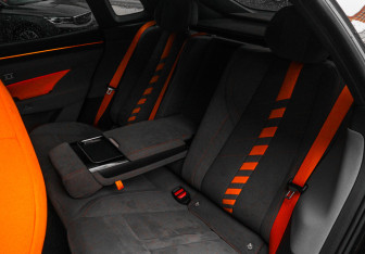 Подержанный автомобиль Zeekr 001 2024 года (13 фото)