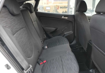 Подержанный автомобиль Hyundai Solaris Hatchback 2016 года (11 фото)