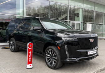 Подержанный автомобиль Cadillac Escalade Suv 2022 года (3 фото)