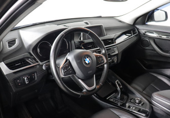 Подержанный автомобиль BMW X2 2018 года (11 фото)