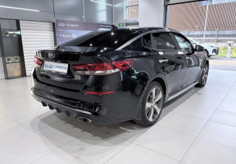 Подержанный автомобиль Kia Optima Sedan 2020 года (4 фото)