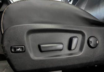 Подержанный автомобиль Toyota Highlander 2014 года (29 фото)