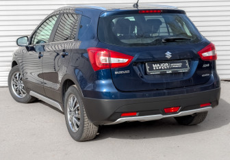 Подержанный автомобиль Suzuki SX4 Hatchback 2019 года (7 фото)